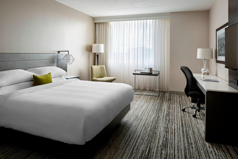 Bedroom 4, Marriott Birmingham, Jefferson