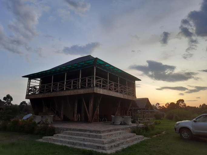 Others 4, Ishasha Pride Lodge, Kinkiizi