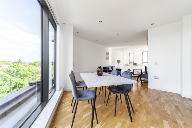 Others 5, The Streatham Penthouse, London