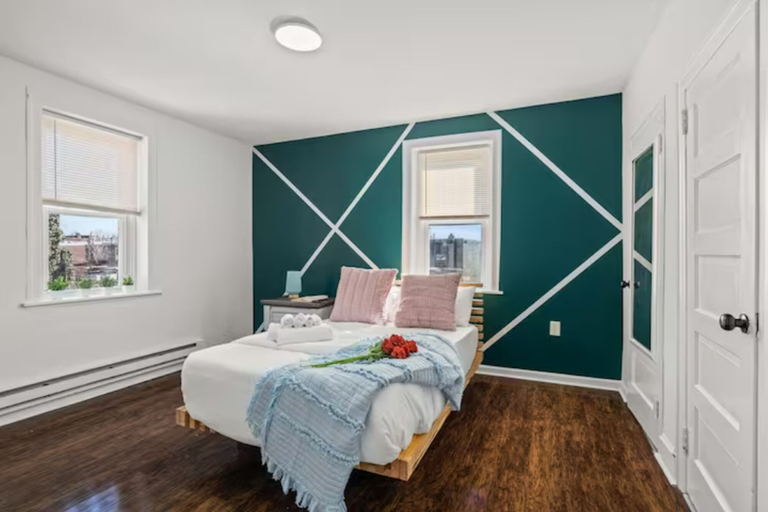 Bedroom 2, Cozy&Chic Apartments Near Downtown, Philadelphia