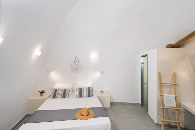 Bedroom 3, Santorita Suites, South Aegean