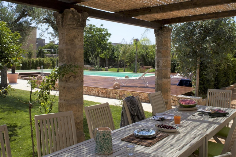 Room 2, Pat016 in Pat With 8 Bedrooms and 8 Bathrooms, Lecce