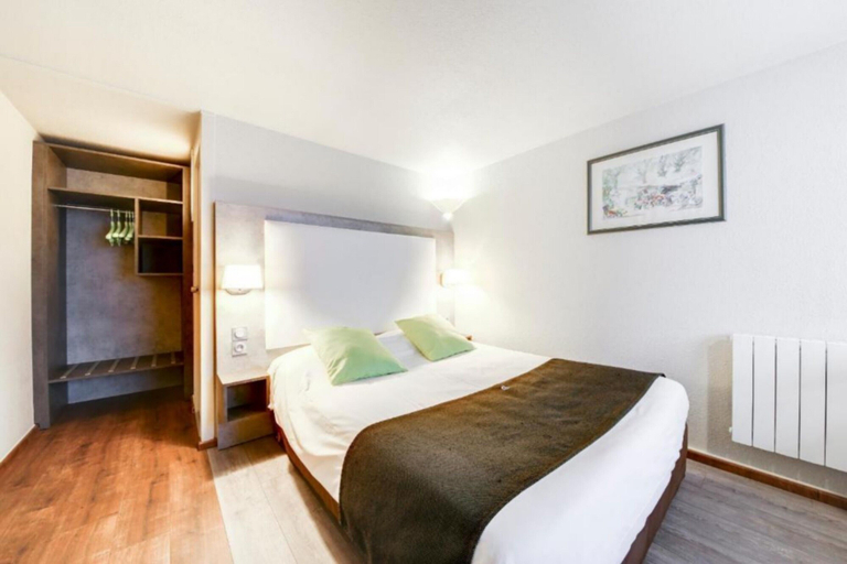 Bedroom 2, Brit Hotel Confort Nancy Lunéville, Rehainviller, Meurthe-et-Moselle