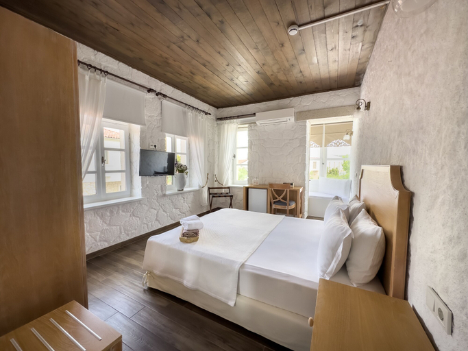 Bedroom 3, Anıt Konak, Çeşme