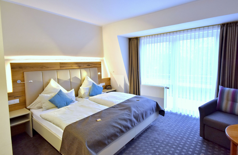 Bedroom 2, Hotel Zum Deutschen Hause, Oldenburg