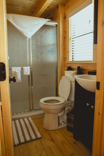 Bathroom 4, The Big Texan - Cabins & Wagons, Potter