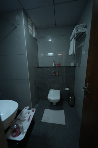 Bathroom 3, Zip By Spree Hotels Purple Orchid Whitefield, Bangalore