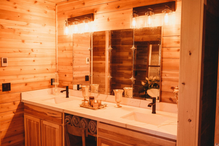 Bathroom 4, Woodland Bluff, Clallam