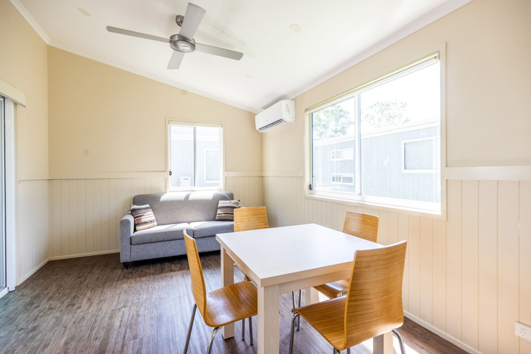 Dining Room 4