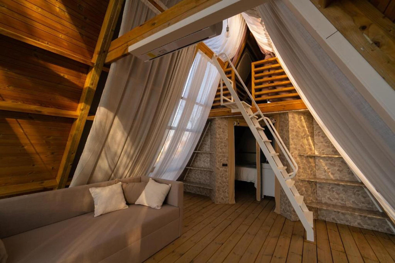 Bedroom 4, Laghi Nabi, Caserta