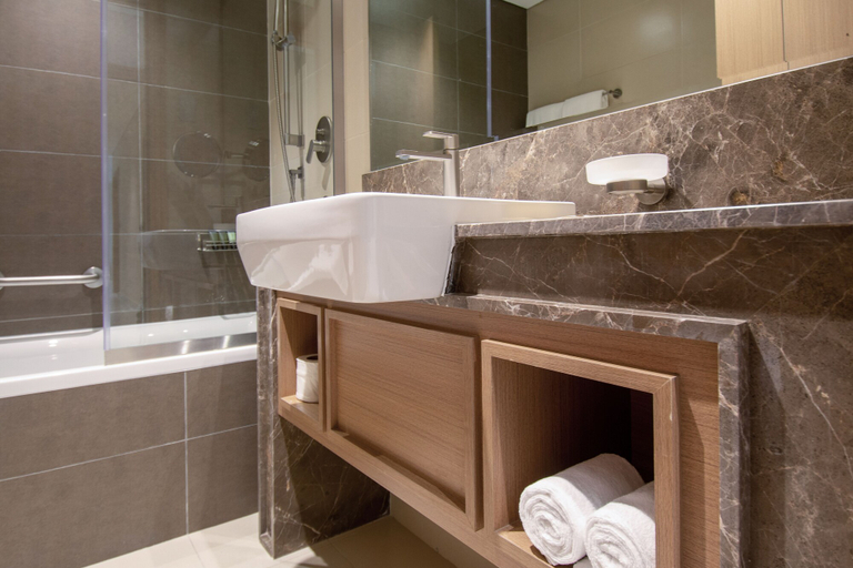Bathroom 4, Jood Hotel Apartment, Dubai