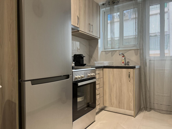 Room 2, Adelais in Piraeus With 1 Bedrooms and 1 Bathrooms, Attica