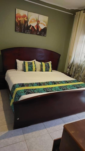 Bedroom 3, The Spot Hotel, Mbale