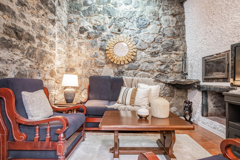 Room 3, King Shelter by Homie, Porto Moniz