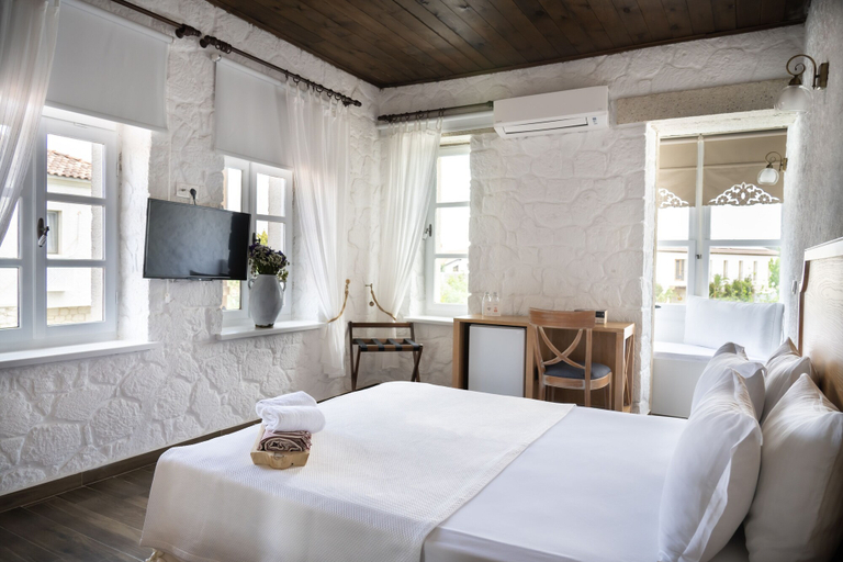 Bedroom 4, Anıt Konak, Çeşme