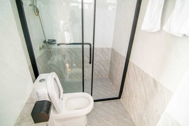 Bathroom 4, RoyalGardens Kilimani View Palace Apart, Kibra