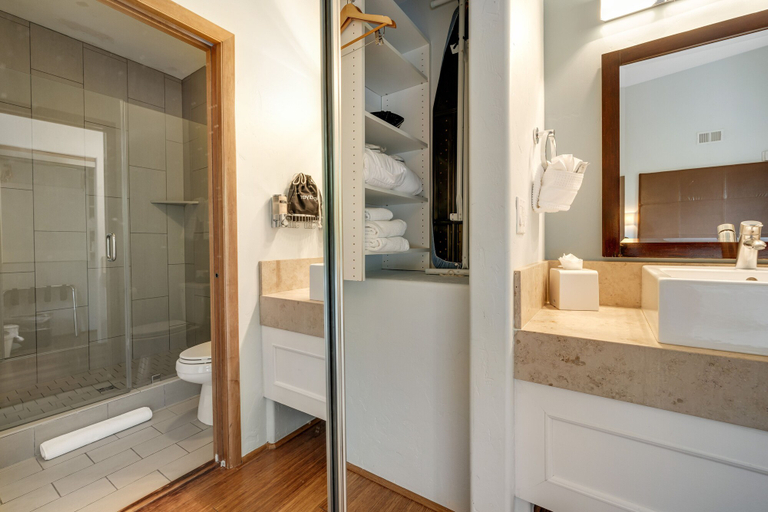 Bathroom 4, White Buffalo Club, Teton