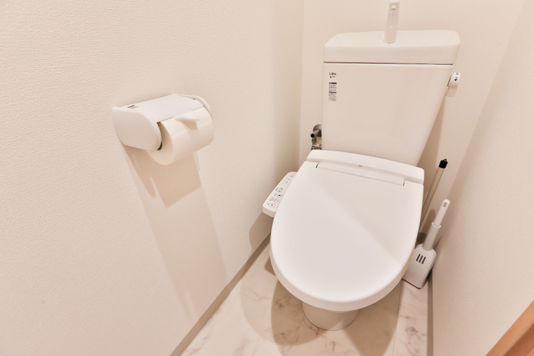 Bathroom 4, Ocean Nippombashi Higashi, Osaka