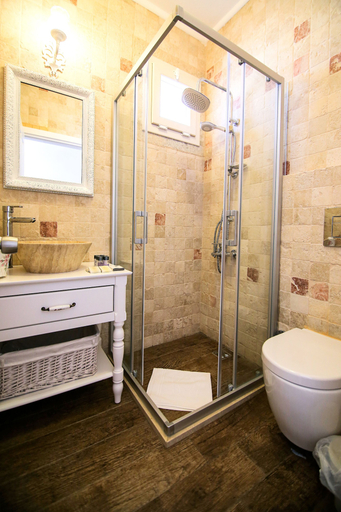 Bathroom 5, Gobene Alacati, Çeşme