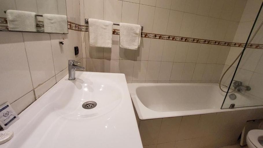Bathroom, Hotel Amouday, Casablanca