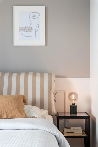 Room 2, Elegant 3 Dbrm apt iin the Heart of Glyfada, Attica