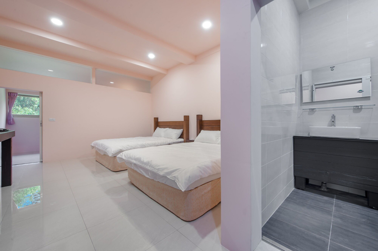 Bedroom 3, 86 Highlands, Pingtung