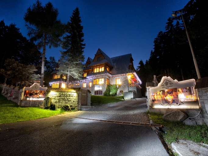 Exterior & Views 1, Hotel Dwor Karolowka, Tatra