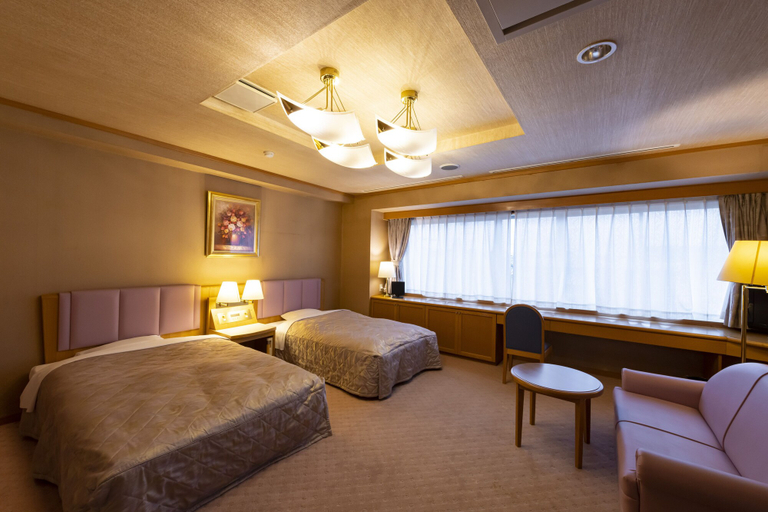 Bedroom 3, Hotel Symphony, Sagae