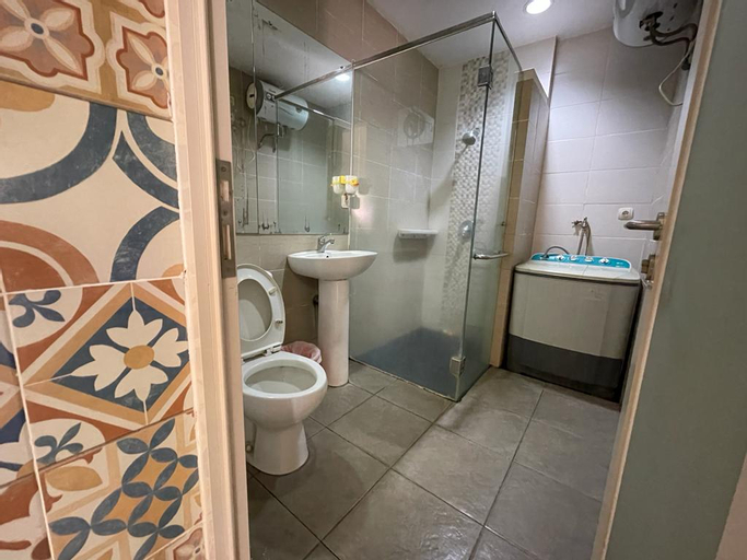 Bathroom 8