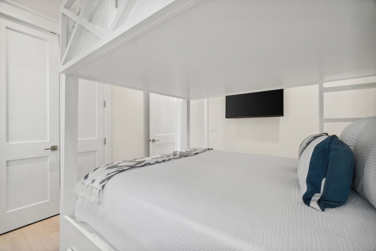 Bedroom 3, 30A Beach House - Harlies House by PHG, Walton