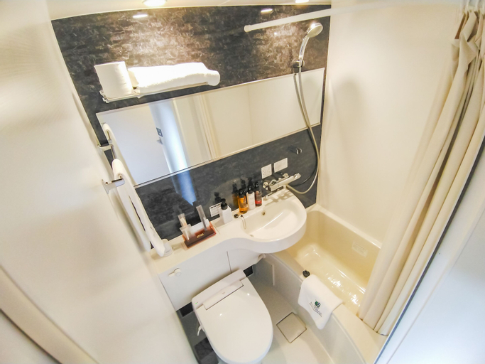 Bathroom 21