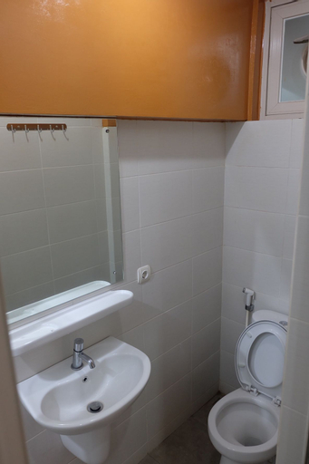 Bathroom 10