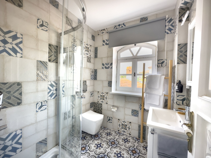 Bathroom 5, Anıt Konak, Çeşme