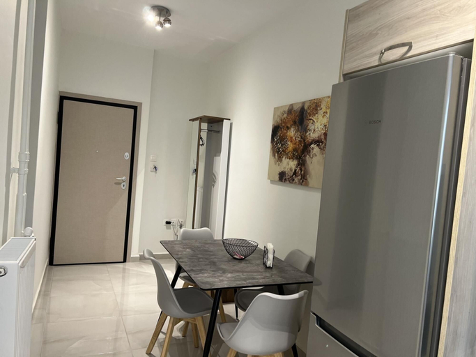 Room 5, Adelais in Piraeus With 1 Bedrooms and 1 Bathrooms, Attica