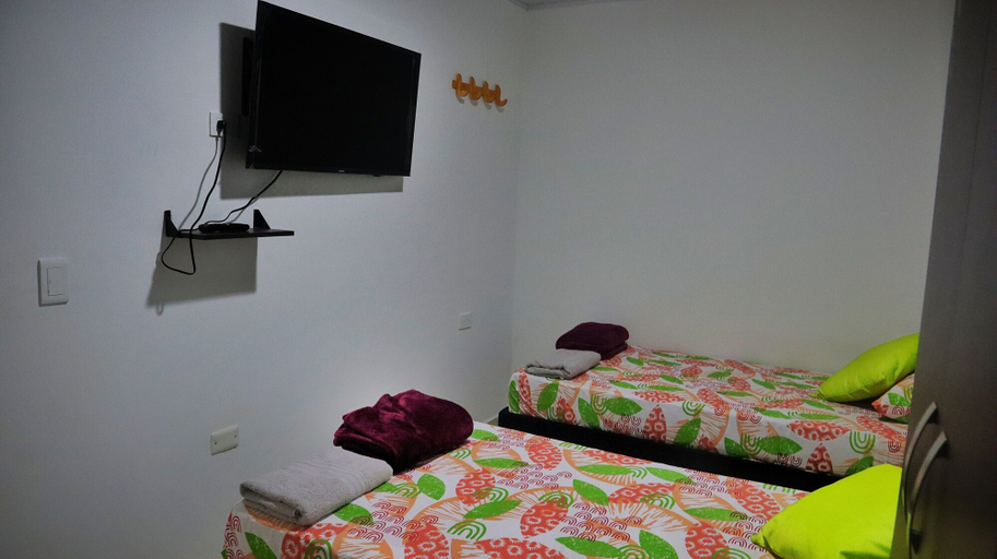 Bedroom 2, HOSTAL KASAMADOR, Santiago de Cali