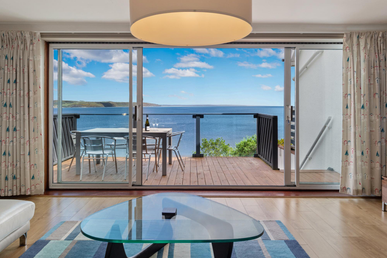 Others 4, Cystanog Fach - Sea Views, Balcony and Terrace, Pembrokeshire