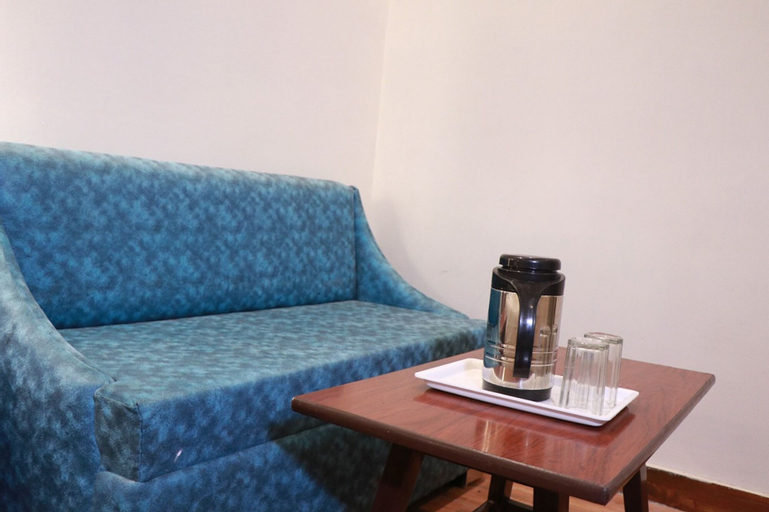 Others 4, Hotel Amrit Near Old Delhi Railway Station, West