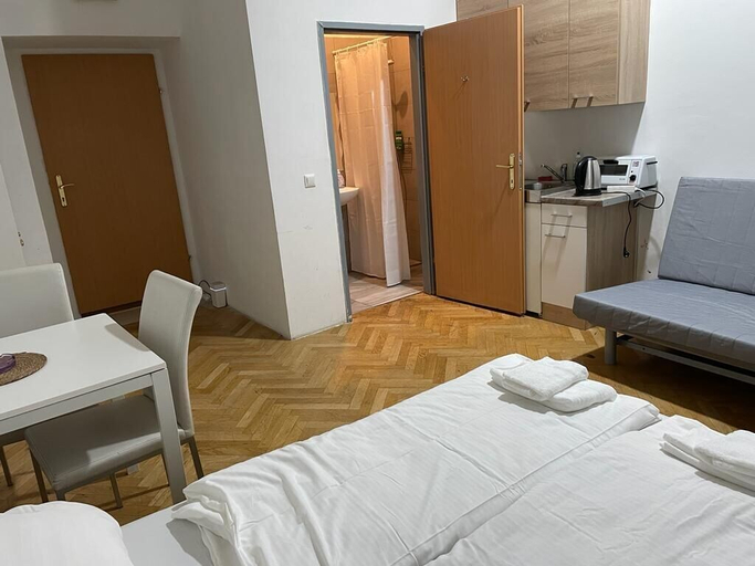 Bedroom 5, easybook-in, Wien