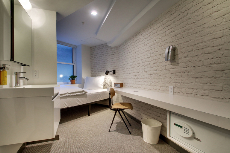 Bathroom 4, Hotel Hive, Washington D.C.