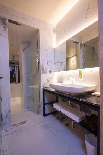 Bathroom 2, Gwanganri The Club hotel, Suyeong