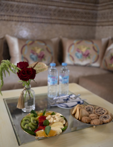 Food & Drinks 5, Riad Semlalia, Fès