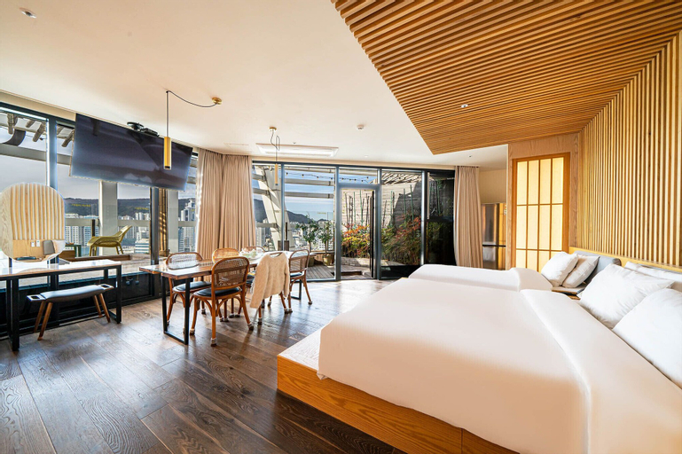 Gwanganri The Club hotel, Suyeong