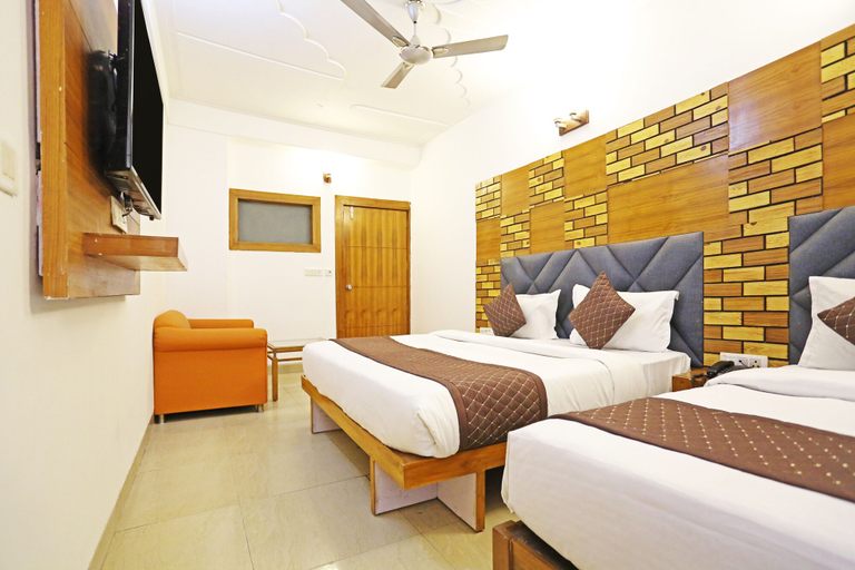 Bedroom 2, MyHomeHotels – Hotel Ambrosia, Delhi