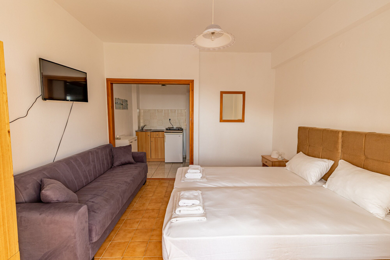 Bedroom 2, Skioni Studios, Central Macedonia