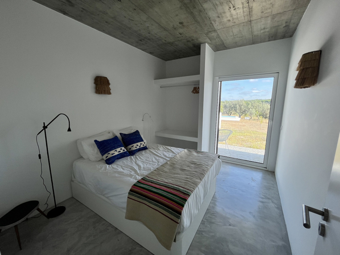 Room 2, Fazenda do Pomar, Évora