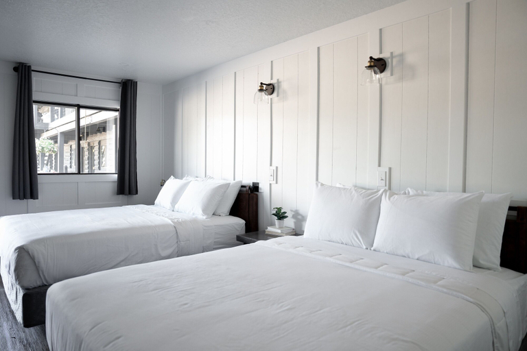 Bedroom 2, The Nordic Inn, Valley