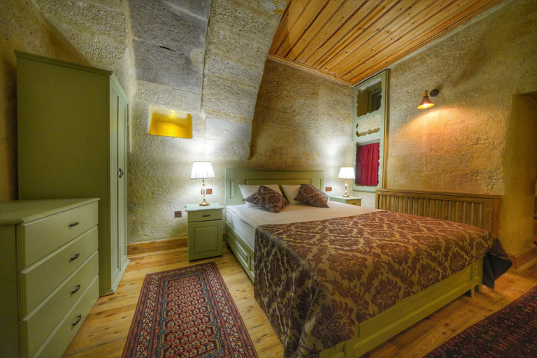 Bedroom 5, Takaev Cave House, Nevşehir