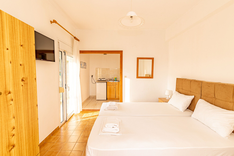 Bedroom 4, Skioni Studios, Central Macedonia