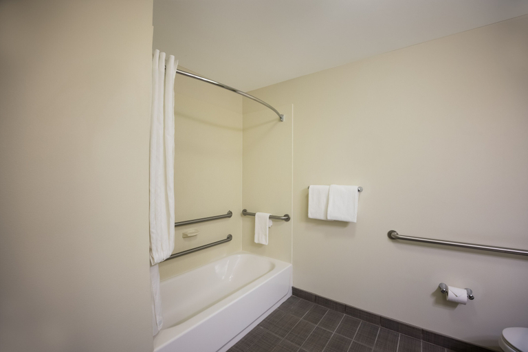Bathroom 3, Sleep Inn & Suites Colby, Thomas