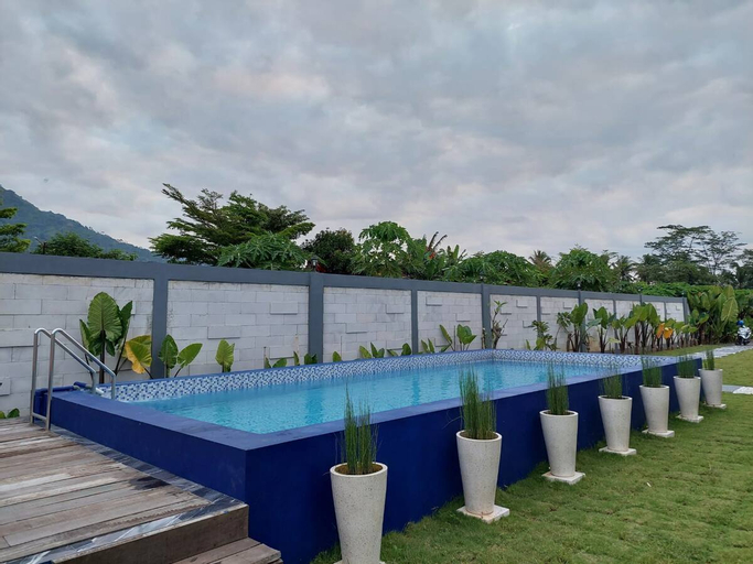 Swimming Pool 1